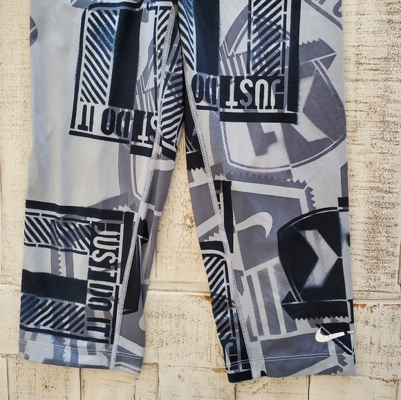 Nike Pro Compression Just Do It  Print Capri - Picture 4 of 8